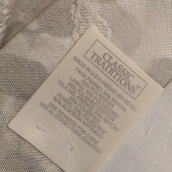 Jcpenney Classic Traditions Pinch Pleated Curtains 2 Panels Floral Print 24x82 - Picture 3 of 8